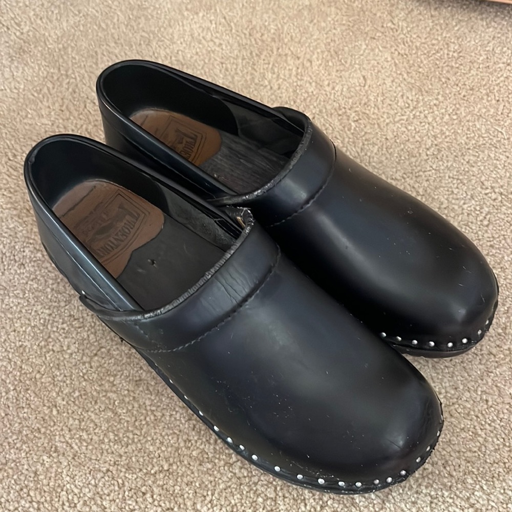 Troentorp of Bastad black clogs